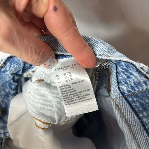 American Eagle Men’s 90’s Baggy Jeans. Size 30X30. - Picture 8 of 9